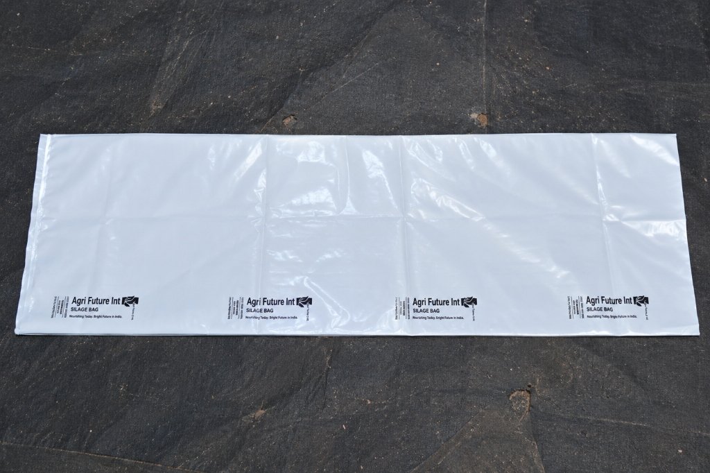 50kg LDPE silage bag for storing and fermenting green fodder - View 3